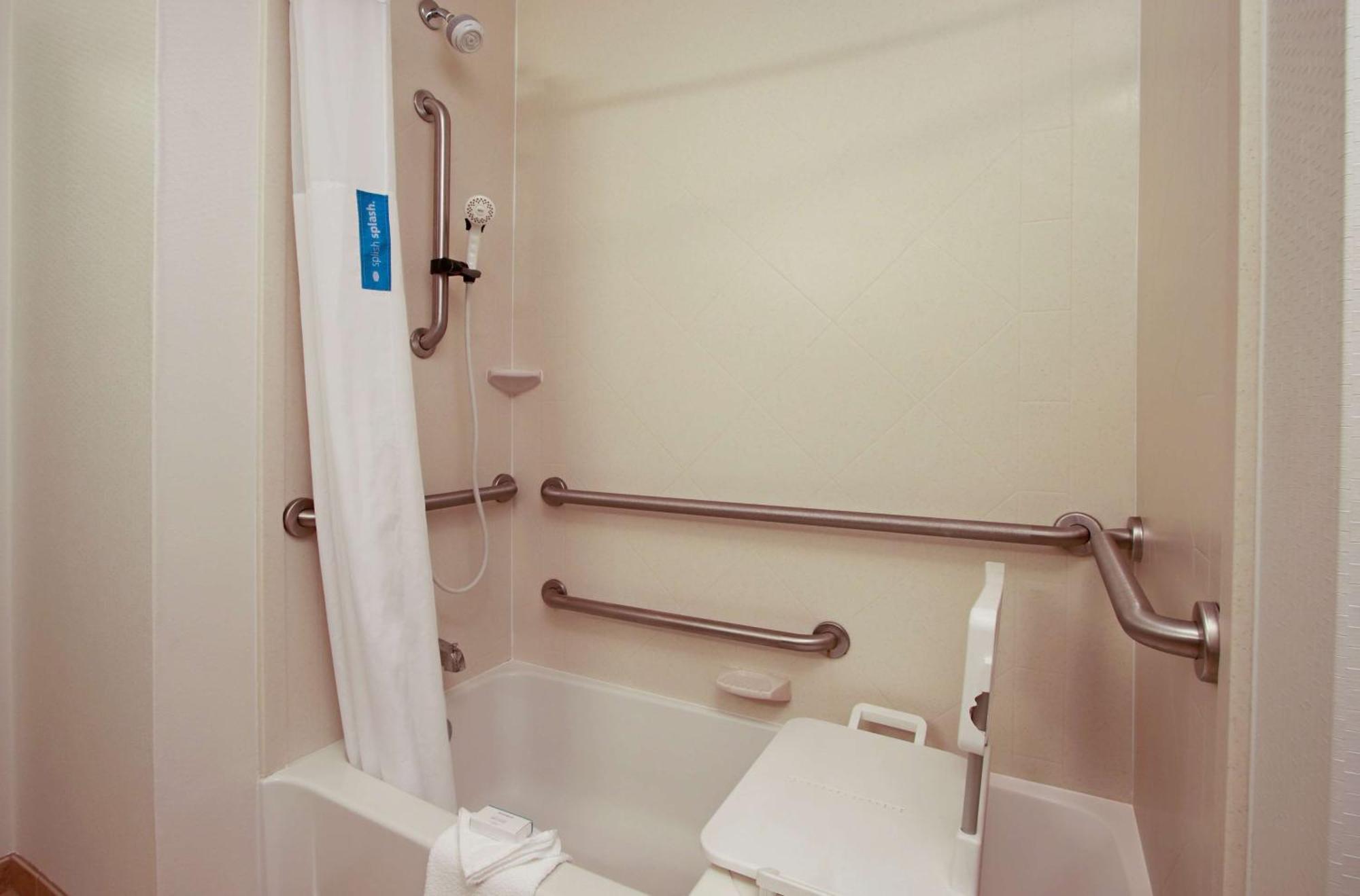 Hampton Inn Winfield Tucker Zewnętrze zdjęcie